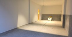 CASA DE NUEVA CONSTRUCCIÓN CON COCHERA