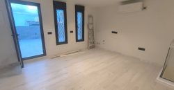 CASA DE NUEVA CONSTRUCCIÓN CON COCHERA