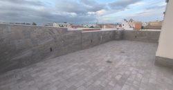 CASA DE NUEVA CONSTRUCCIÓN CON COCHERA