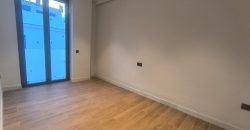 CASA DE NUEVA CONSTRUCCIÓN CON COCHERA