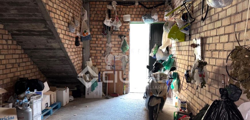 Local en Monteolivete – Los Naranjos