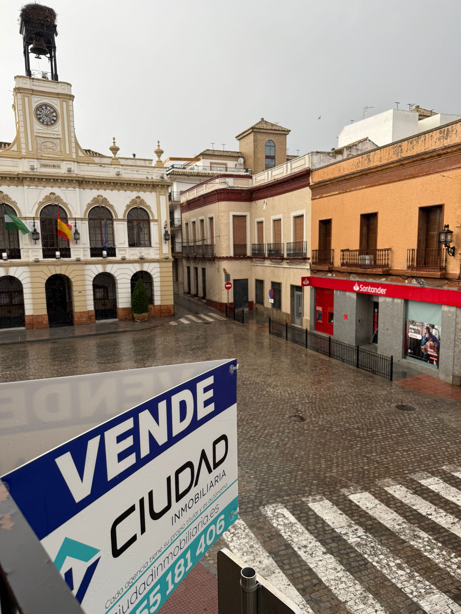 Espectacular Piso situado en Plaza del Ayuntamiento de Morón de la Fra.