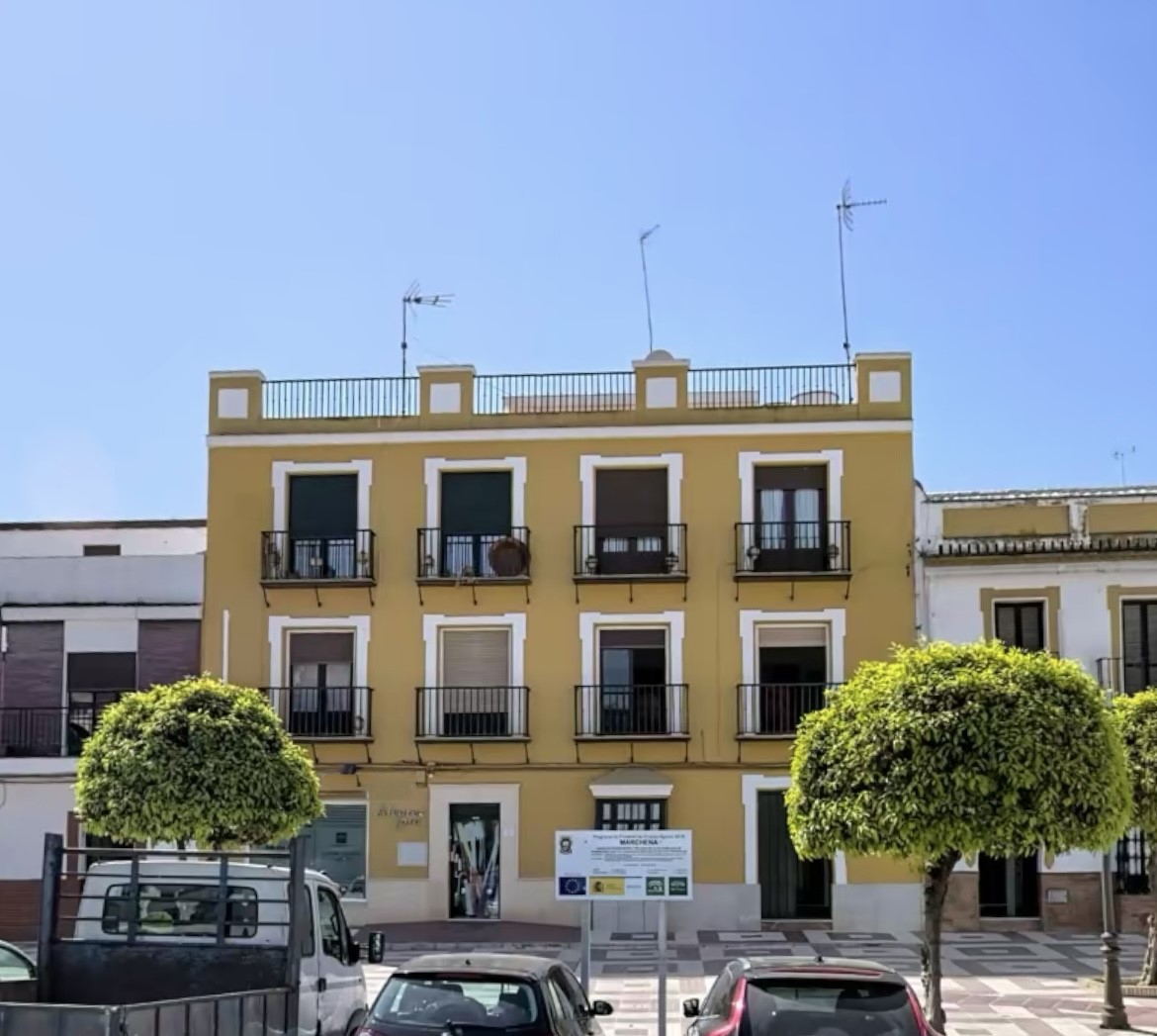 PISO EN PRIMERA PLANTA EN EL CENTRO