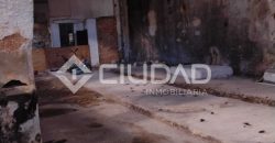 Nave con uso de de bodega en Barrio Alto