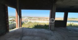 Terreno urbano en Martín Miguel con construcción a terminar