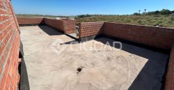 Terreno urbano en Martín Miguel con construcción a terminar