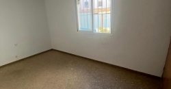 AMPLIO PISO EN CALLE ARRECIFE !! MORON DE LA FRONTERA.