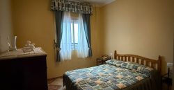 Amplia Propiedad con Cochera en calle Jaboneria.- Morón de la Frontera.