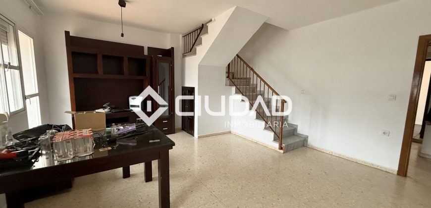 DÚPLEX EN LA ZONA DEL RECREO, LEBRIJA