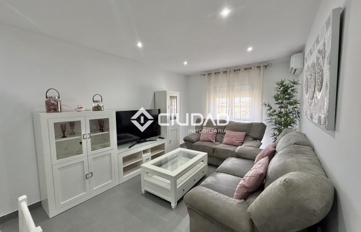 ¡Nuevo a la venta en la Zona del Recreo! — Lebrija