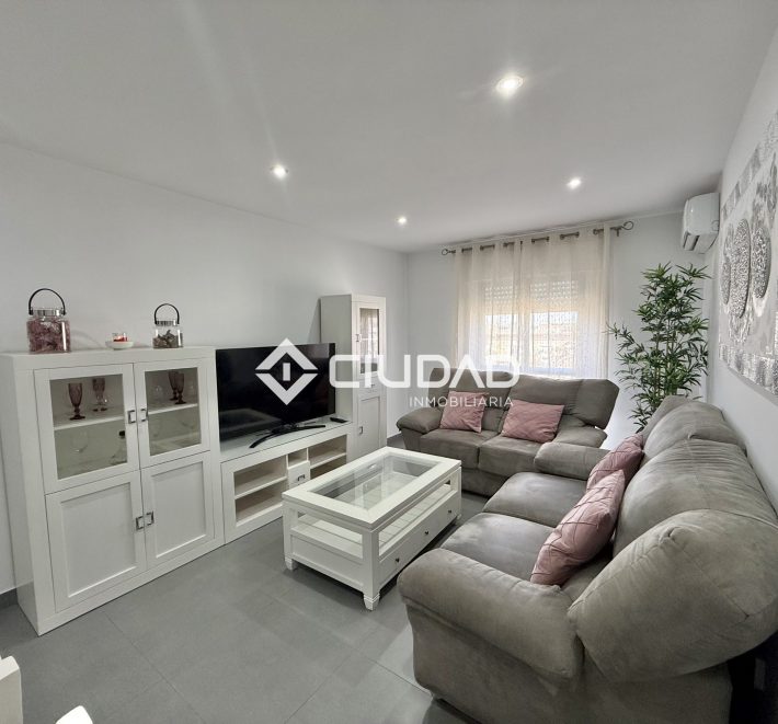 ¡Nuevo a la venta en la Zona del Recreo! — Lebrija