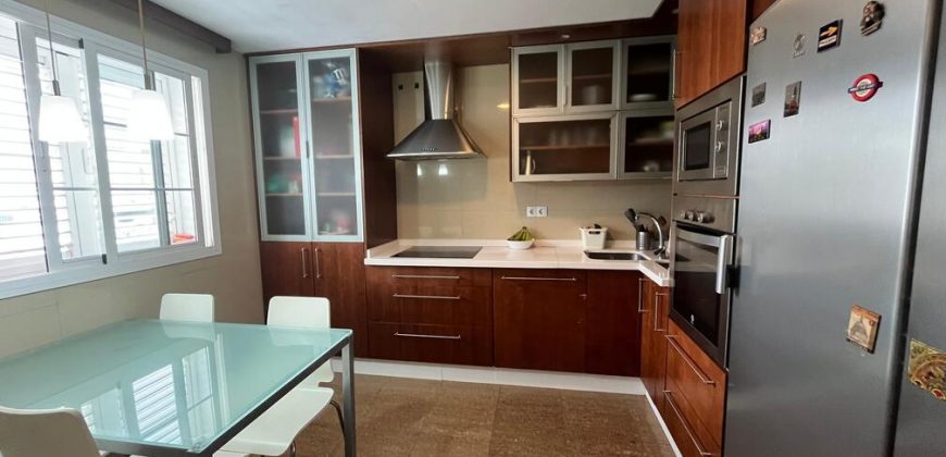 VENTA DE ADOSADO EN URBANIZACIÓN ALJARASOL (MAIRENA DEL ALJARAFE).