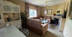 Venta de Chalet Independiente en Palomares del Río.