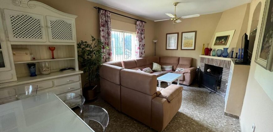 Venta de Chalet Independiente en Palomares del Río.