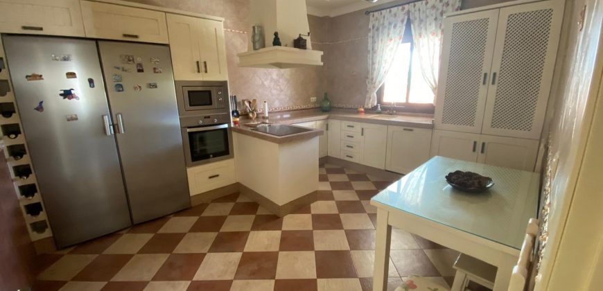 Impresionante Casa de Diseño en calle Rio Tormes ! Morón de la Frontera