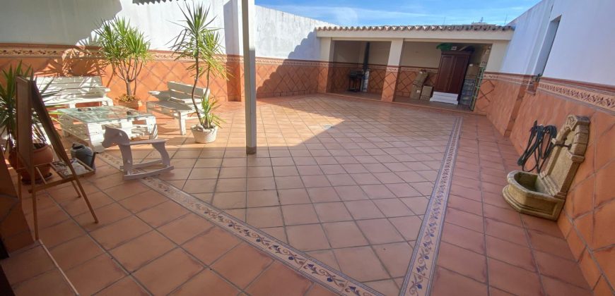 Impresionante Casa de Diseño en calle Rio Tormes ! Morón de la Frontera