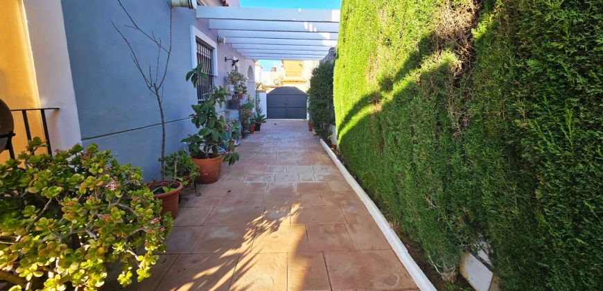 Chalet independiente – Bollullos de la Mitación