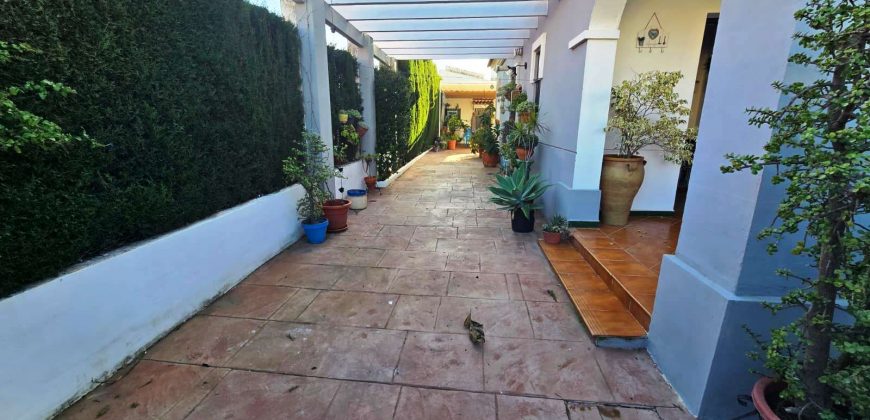 Chalet independiente – Bollullos de la Mitación
