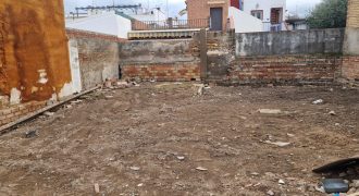 Terreno en venta en Calle Bormujos, Camas