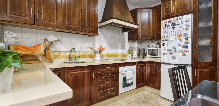 Espectacular vivienda de 4 plantas en venta – Zona de la Bulevar, Lebrija