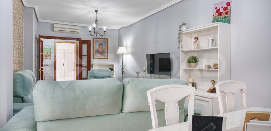 Espectacular vivienda de 4 plantas en venta – Zona de la Bulevar, Lebrija