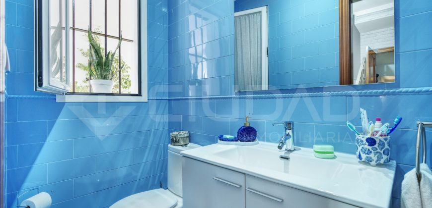 Espectacular vivienda de 4 plantas en venta – Zona de la Bulevar, Lebrija