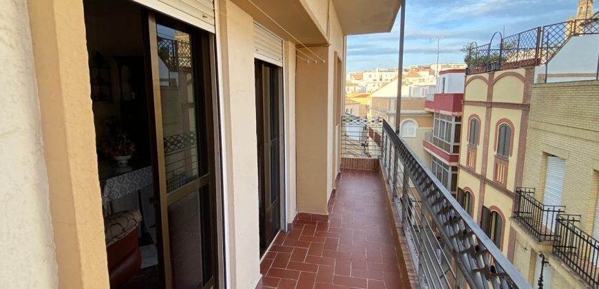 LUMINOSO PISO EN ZONA CENTRO CON ASCENSOR! CALLE ANIMAS!