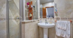 Espectacular vivienda de 4 plantas en venta – Zona de la Bulevar, Lebrija