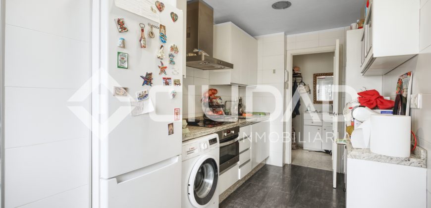 ¡Piso espectacular en Tomares, junto al Instituto Néstor Almendros!