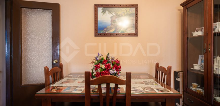 Se vende estupendo piso de 85 m², ideal tanto para familias como para inversores que buscan una excelente oportunidad.