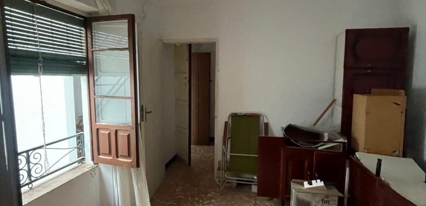 MAGNIFICA CASA EN CALLE CASTELAR