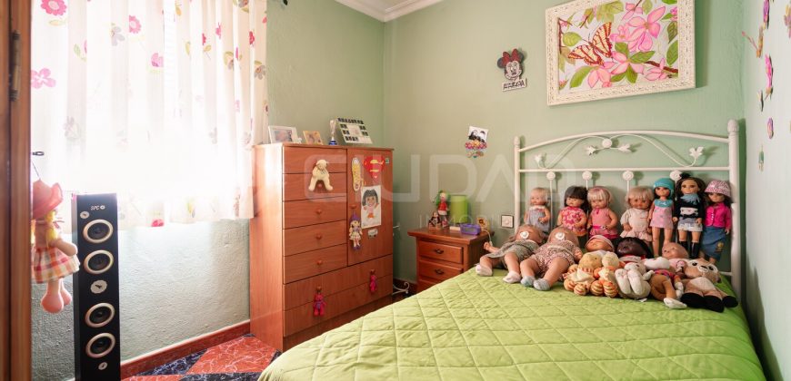 Se vende estupendo piso de 85 m², ideal tanto para familias como para inversores que buscan una excelente oportunidad.