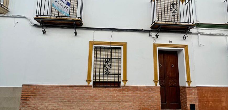 MAGNIFICA CASA EN CALLE CASTELAR