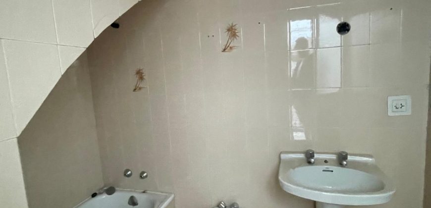 MAGNIFICA VIVIENDA EN CALLE MIRAFLORES