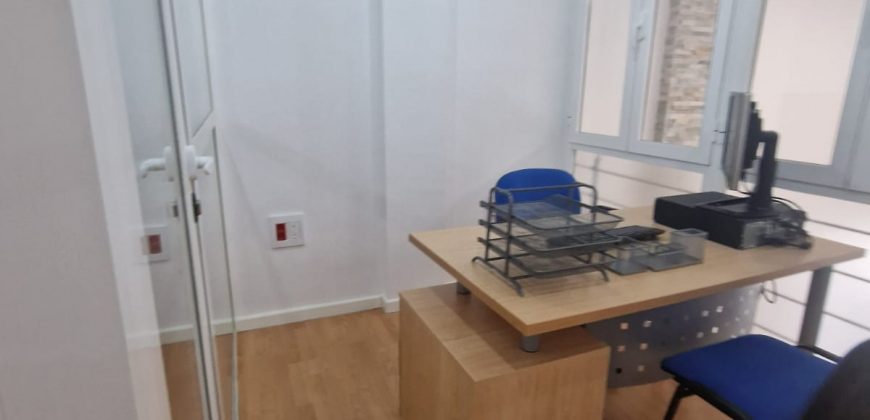 Se vende local con cambio a apartamento vacacional en San Juan – Barrio Alto.
