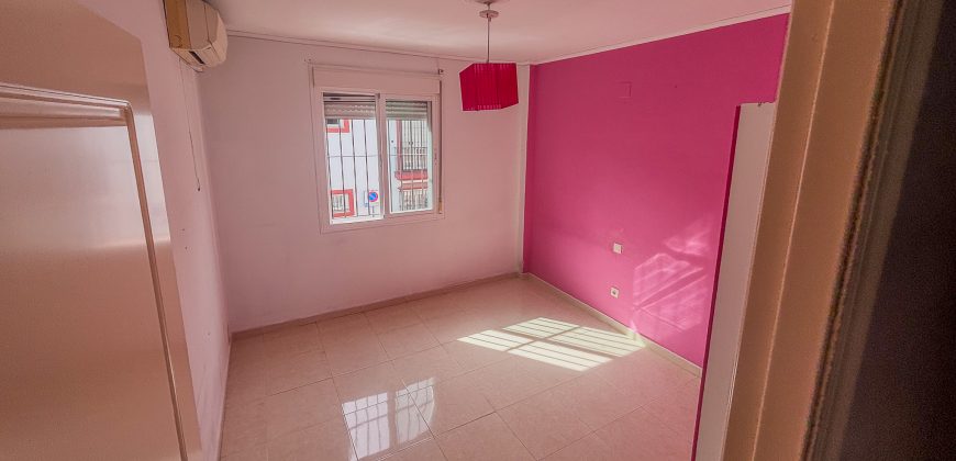 EXCLUSIVO CHALET EN VENTA EN PLENO CORAZÓN DE CAMAS