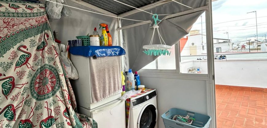 CASA EN BARRIO LA GUITA.