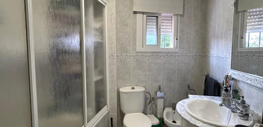 CASA EN BARRIO LA GUITA.