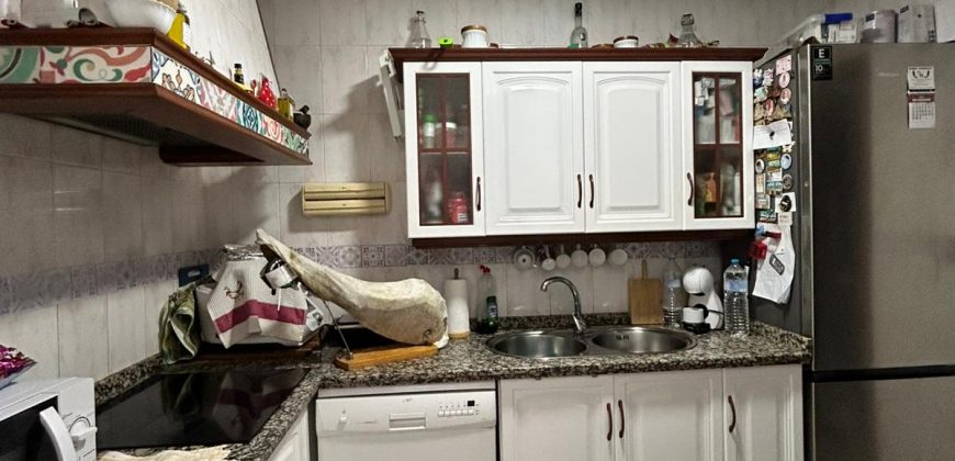 CASA EN BARRIO LA GUITA.