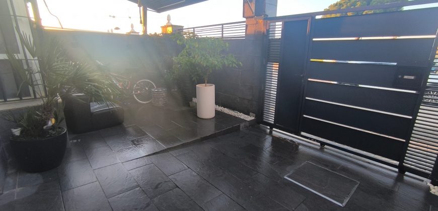 VIVIENDA DE DOS PLANTAS EN MAIRENA DEL ALCOR