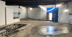 NAVE EN CARRETERA DE CARMONA.