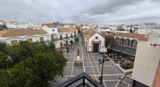 PISO INDEPENDIENTE EN SEGUNDA PLANTA EN EL CENTRO.
