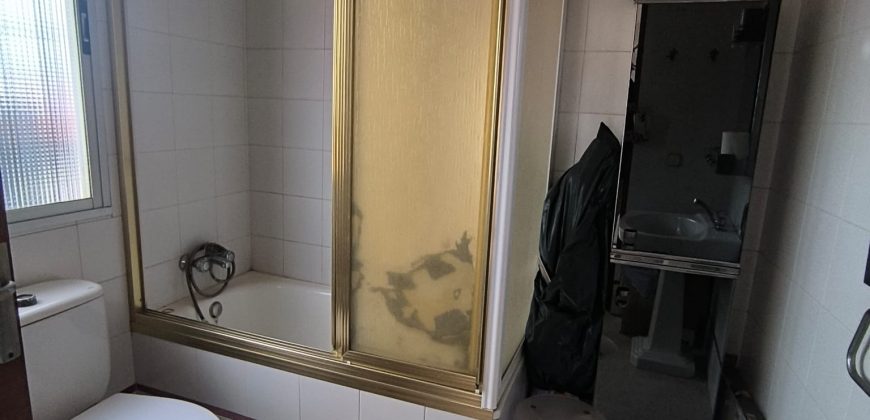 PISO INDEPENDIENTE EN SEGUNDA PLANTA EN EL CENTRO.