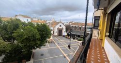 PISO INDEPENDIENTE EN SEGUNDA PLANTA EN EL CENTRO.