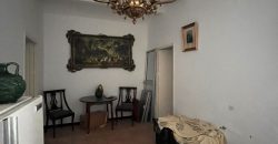 CASA DE DOS PLANTAS CON COCHERA.