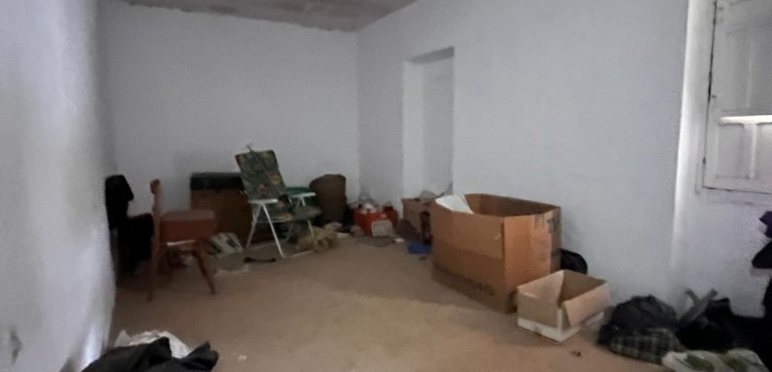 CASA DE DOS PLANTAS CON COCHERA.