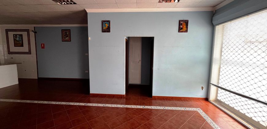 Local comercial con CAMBIO DE USO VIVIENDA – Umbrete