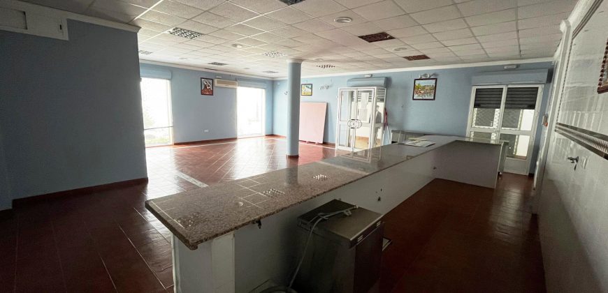 Local comercial con CAMBIO DE USO VIVIENDA – Umbrete