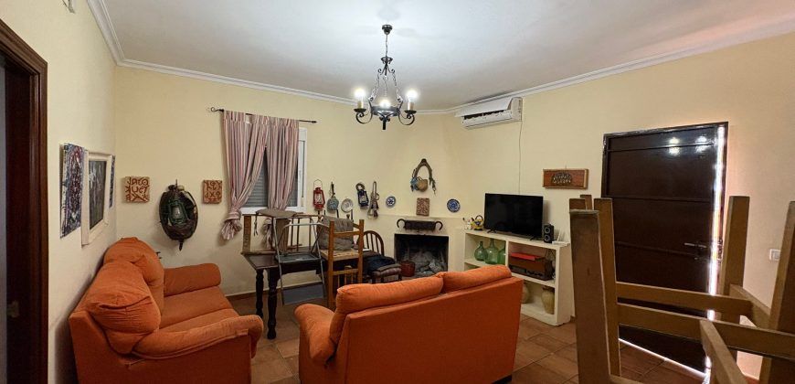 Encantador chalet REBAJADO de una sola planta con huerto y piscina