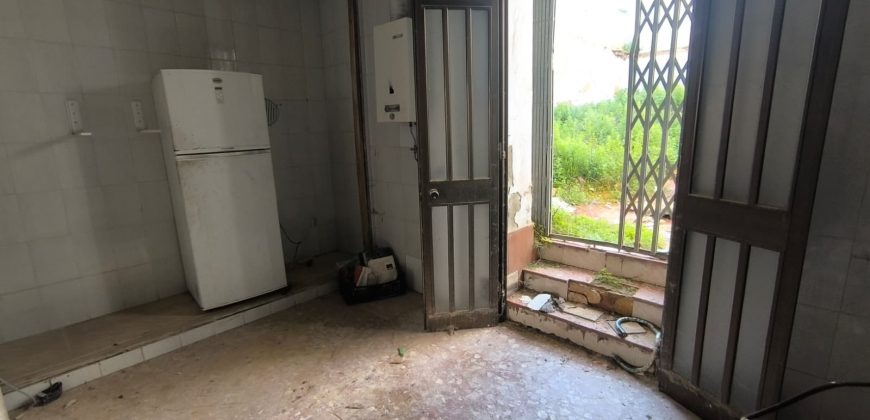 CASA PARA REFORMA INTEGRAL O DERRIBO CON GRAN PATIO EN EL CENTRO DE MAIRENA